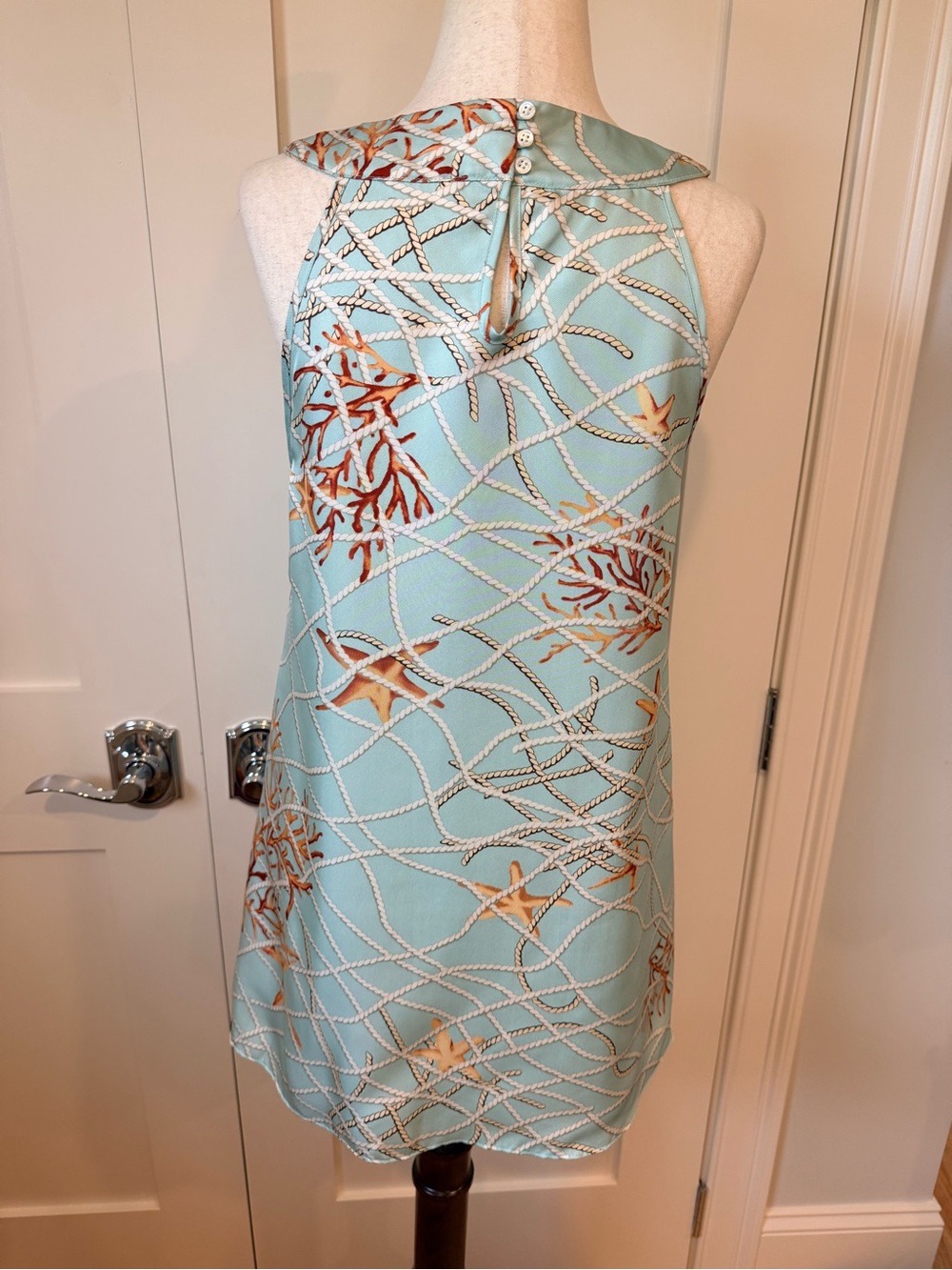 J McLaughlin Silk Sleeveless Sea Rope Print Flowy Top in Light Blue - Picture 4 of 12